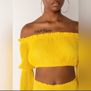 NWT off the shoulder tube top L